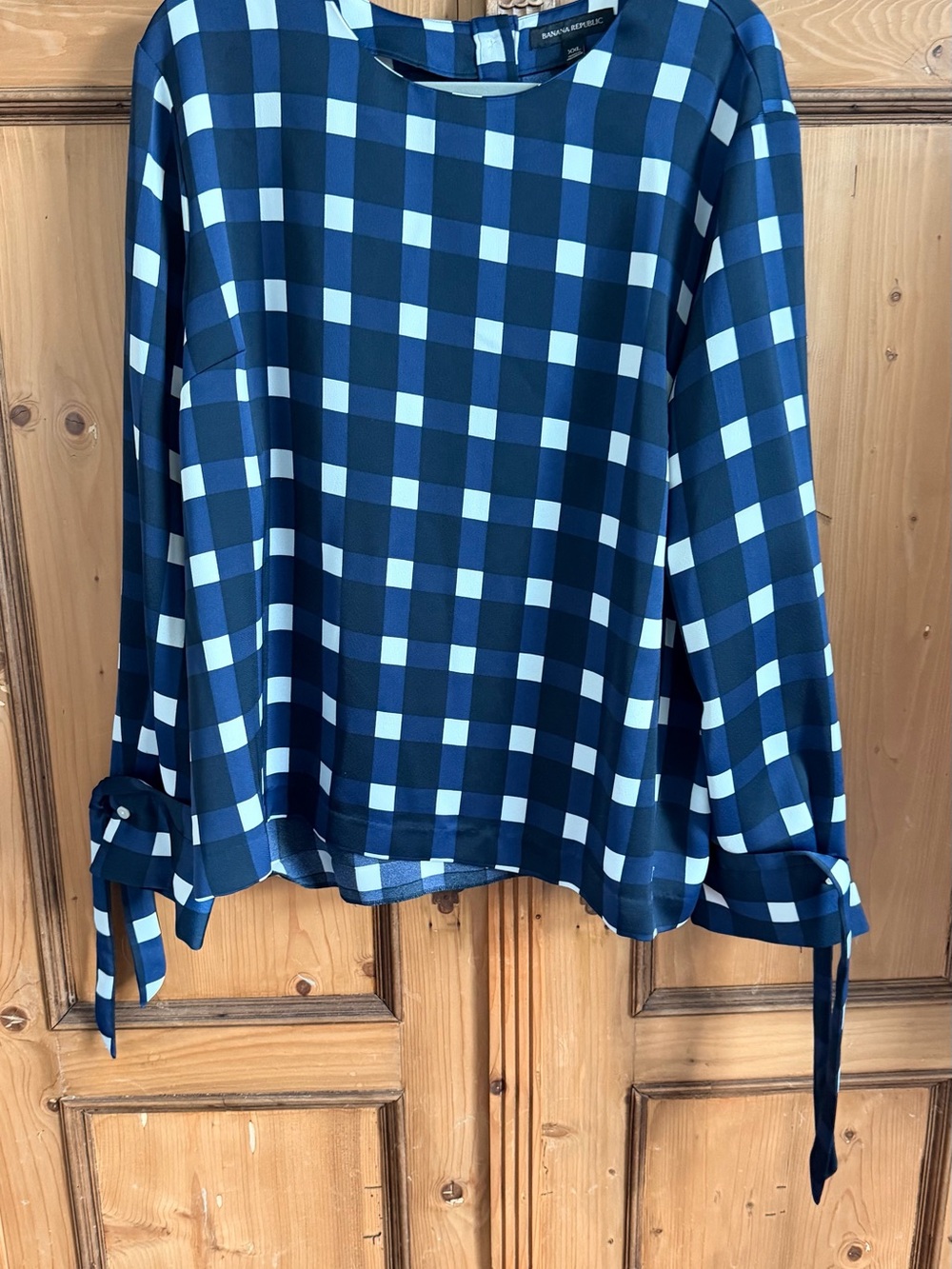 Banana Republic Navy and Light Blue Checked Long-Sleeve Blouse